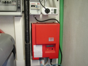 Inverter solarix 900 stand alone